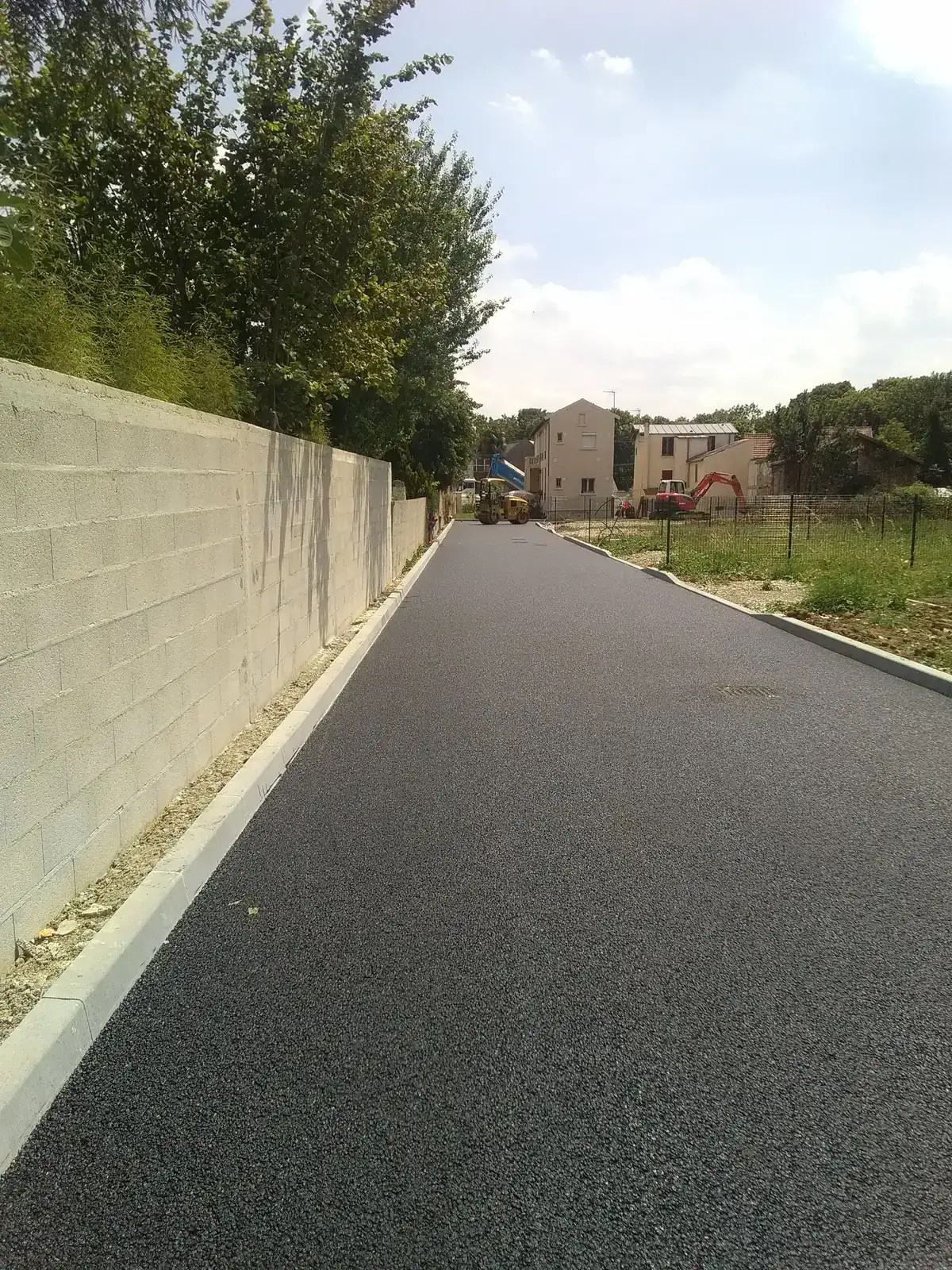 Enrobé · Voie neuve lotissement pavillonnaire · Sèvres (92310) - MFT Travaux Publics