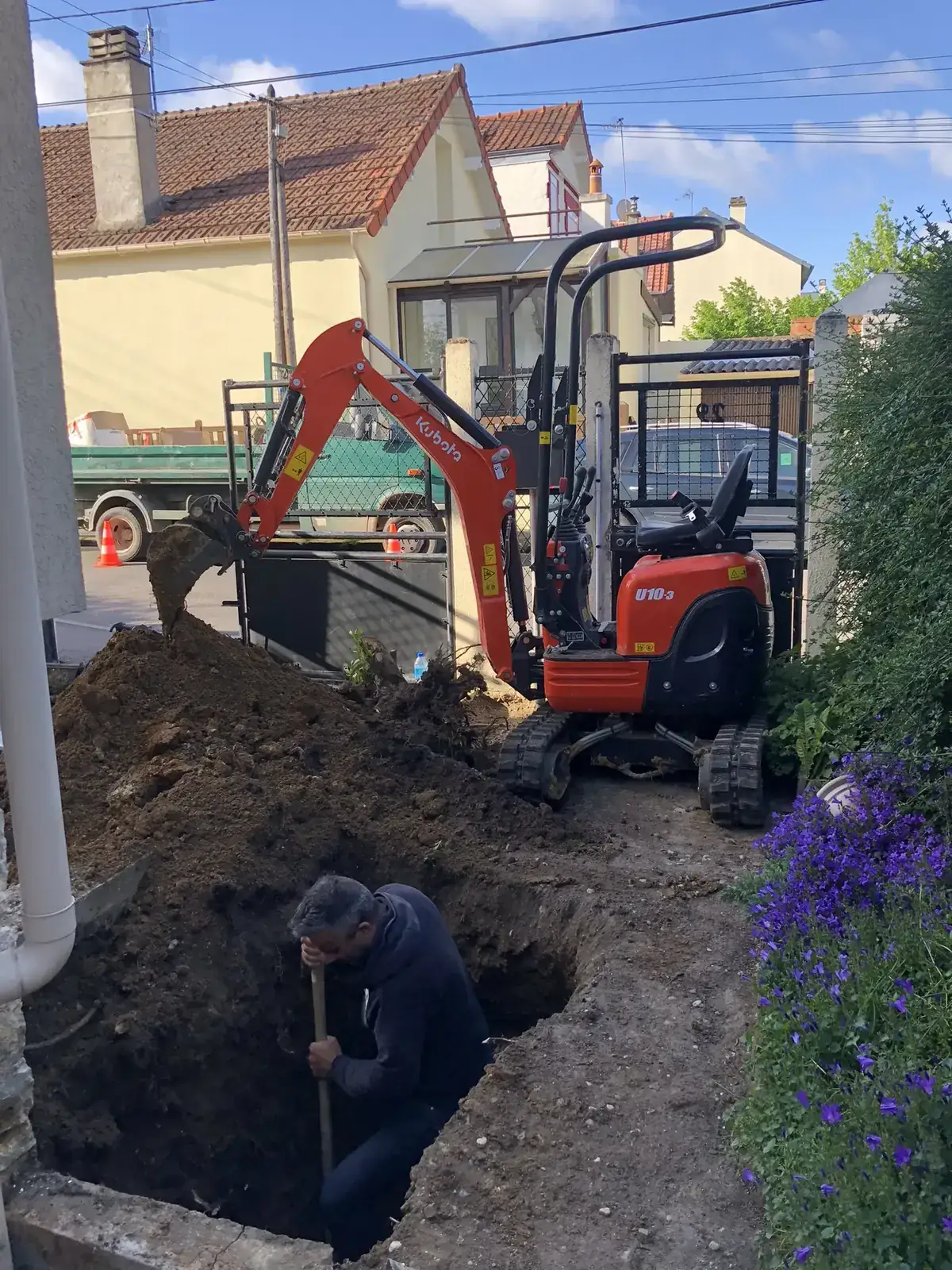 Terrassement · Décaissement propriété avec véranda · Neuilly-sur-Seine (92200) - MFT Travaux Publics